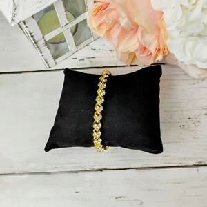 NEW Rhinestone Heart Gold Tone Woman's Tennis Bracelet 7" Classic Style Chic